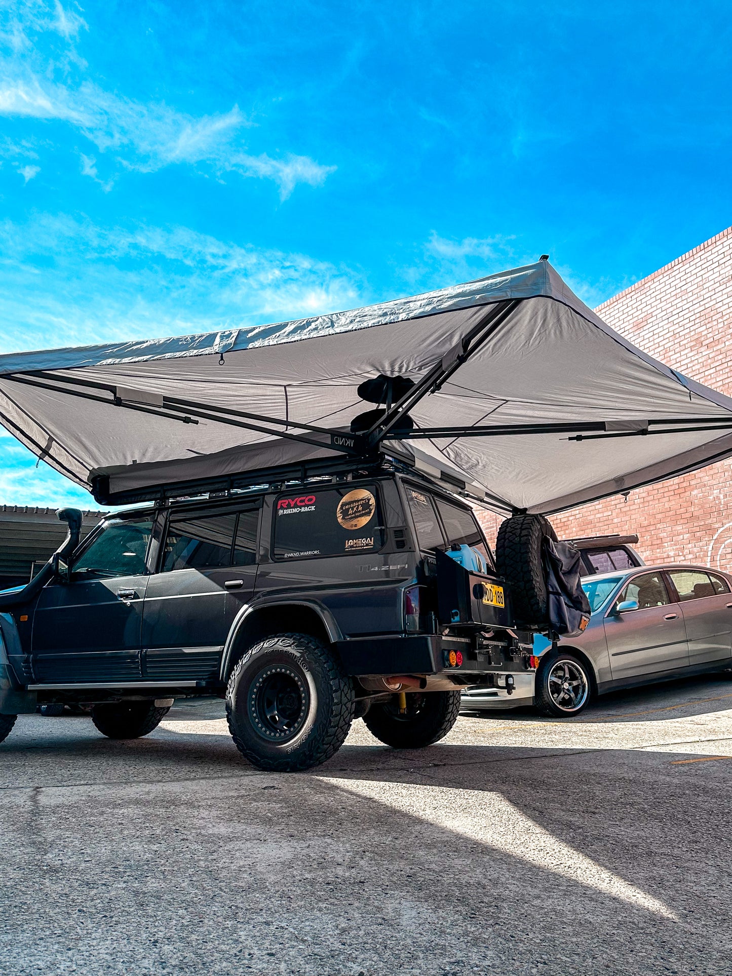 WARRIOR 270 Self Standing Awning