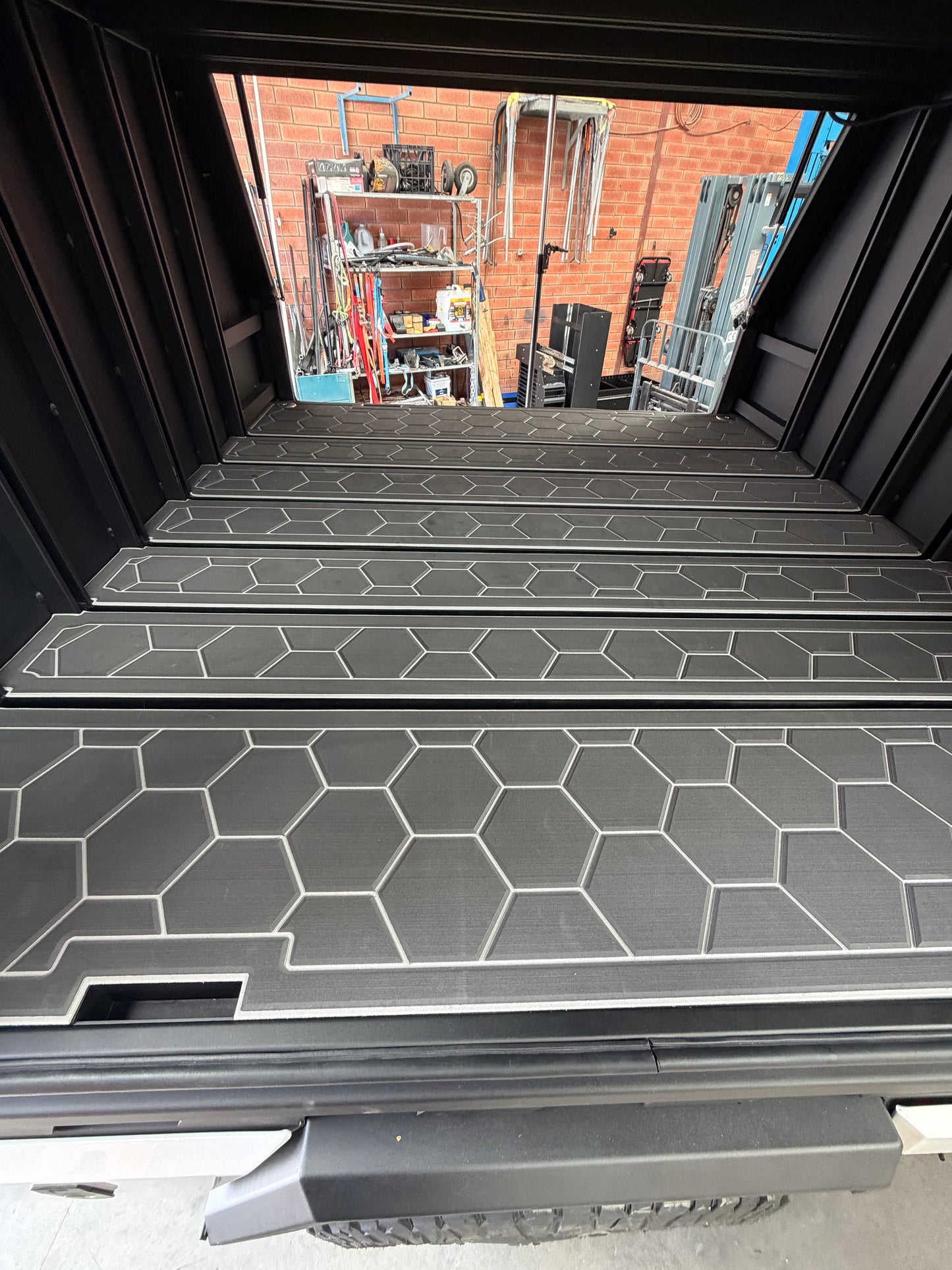 Gu Patrol Single Cab Jack off Canopy