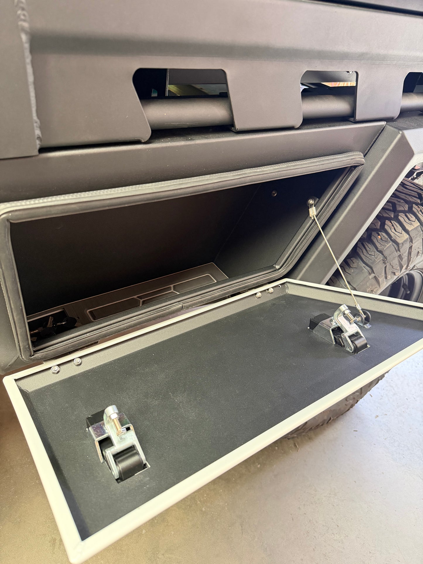 Gu Patrol Single Cab Jack off Canopy